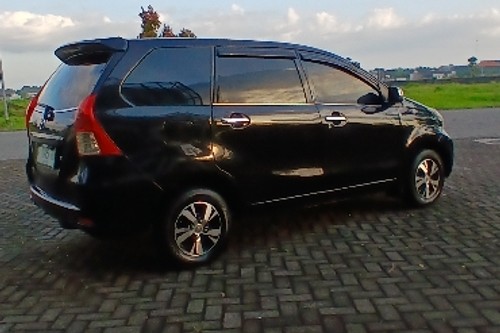Beli mobil bekas