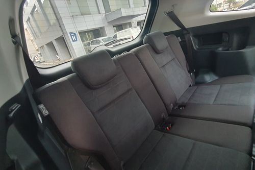 2025 Toyota Kijang Innova Zenix Hybrid EV 2.0L V HV CVT Modellista bekas