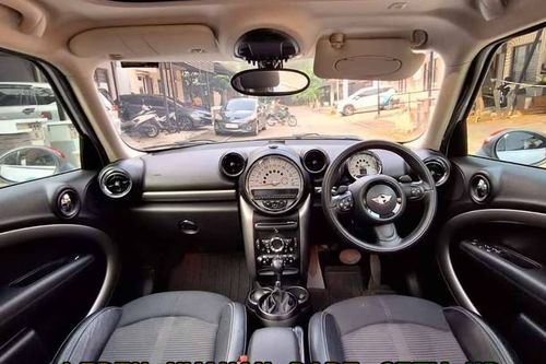 Beli mobil bekas