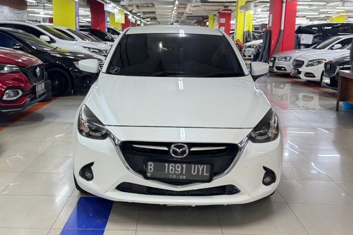 2014 Mazda 2  R AT bekas