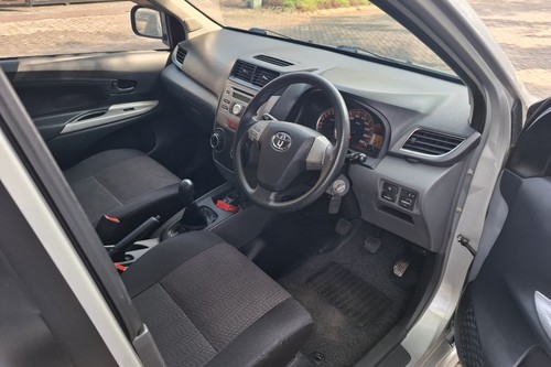 Beli mobil bekas