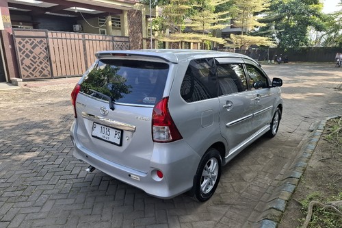Beli mobil bekas