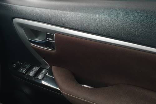 Dijual 2016 Toyota Fortuner 2.7 SRZ AT bekas