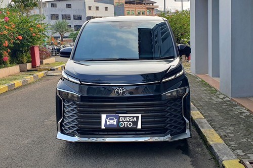 Used 2022 Toyota Voxy 2.0 CVT