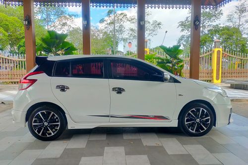 2017 Toyota Yaris TRD Sportivo CVT tua