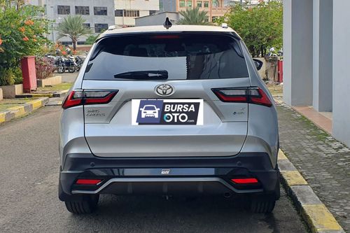 Dijual 2023 Toyota Yaris Cross 1.5 S GR Hybrid EV CVT TSS bekas