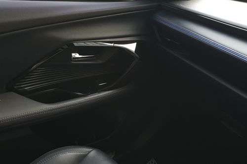 2023 Toyota Yaris Cross 1.5 S GR Hybrid EV CVT TSS bekas