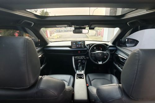 2023 Toyota Yaris Cross 1.5 S GR Hybrid EV CVT TSS bekas