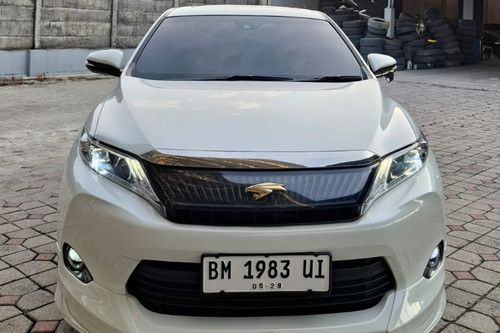 2014 Toyota Harrier 2.0L AT bekas