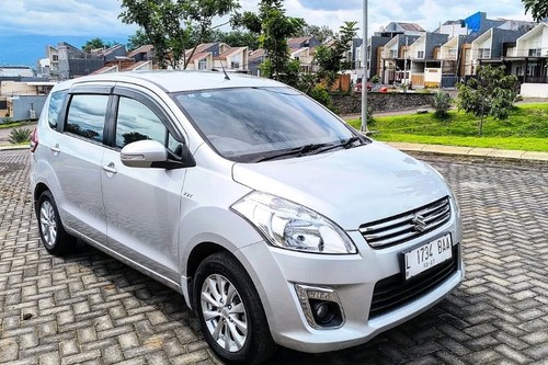 Beli mobil bekas