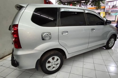 Beli mobil bekas