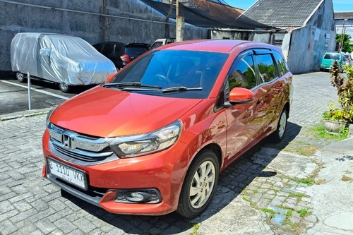 Beli mobil bekas