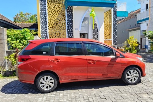 Dijual 2017 Honda Mobilio E CVT AT bekas