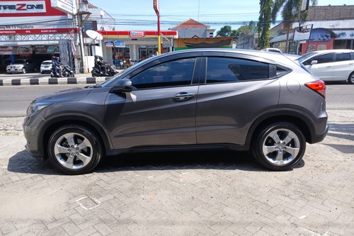 Dijual 2017 Honda HRV 1.5 E AT bekas