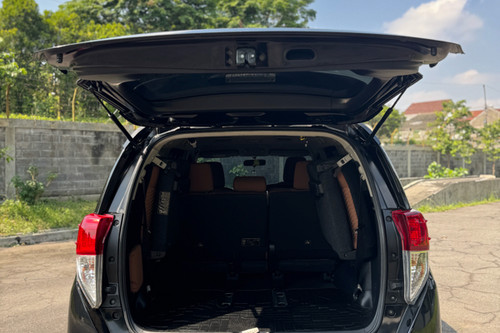 2015 Toyota Kijang Innova REBORN 2.4 G AT DIESEL tua
