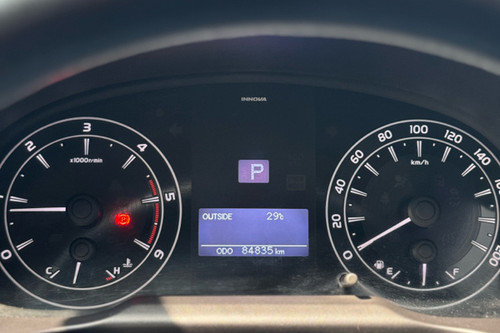 2015 Toyota Kijang Innova REBORN 2.4 G AT DIESEL tua