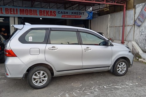 2021 Daihatsu Xenia 1.3 R AT bekas