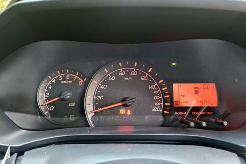 Dijual 2023 Daihatsu Ayla 1.0L X MT bekas