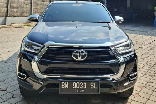 2022 Toyota Hilux 2.4L D-Cab V AT bekas