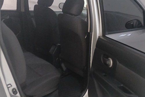 Beli mobil bekas