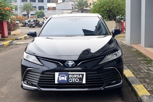 2022 Toyota Camry Hybrid 2.5 HV bekas