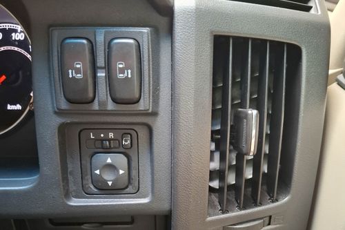 2014 Mitsubishi Delica 2.0 CC 4X2 AT bekas