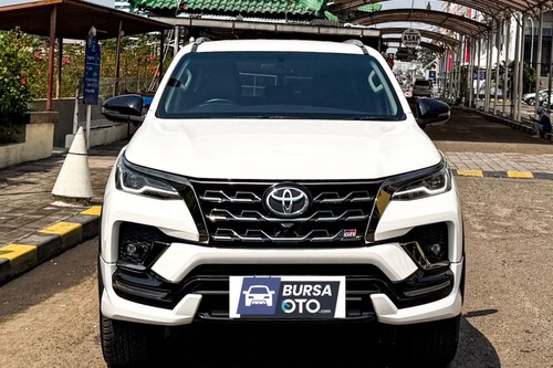 2023 Toyota Fortuner 4x2 2.8 GR Sport AT DSL bekas