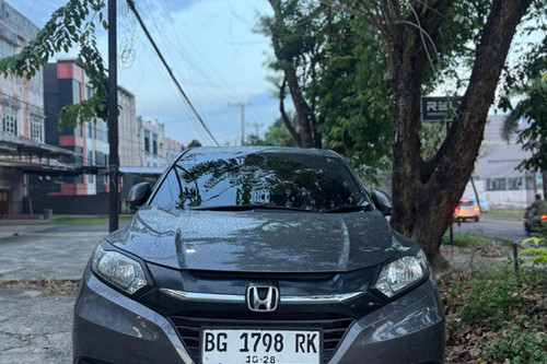 2016 Honda HRV  1.5L E CVT bekas