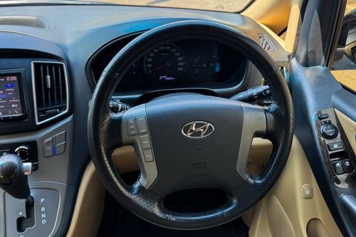 2019 Hyundai H1 2.5L CRDi XG bekas