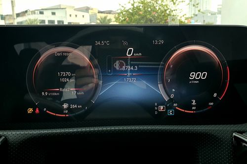2019 Mercedes Benz CLA-Class 200 AMG Line bekas