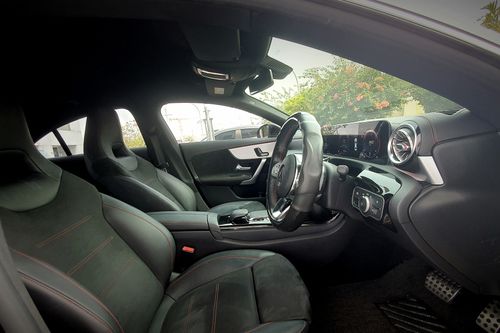 2019 Mercedes Benz CLA-Class 200 AMG Line bekas