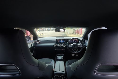 2019 Mercedes Benz CLA-Class 200 AMG Line bekas