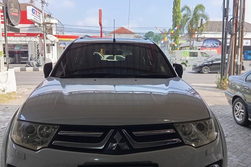 2015 Mitsubishi Pajero Sport Dakar AT 4x2 bekas