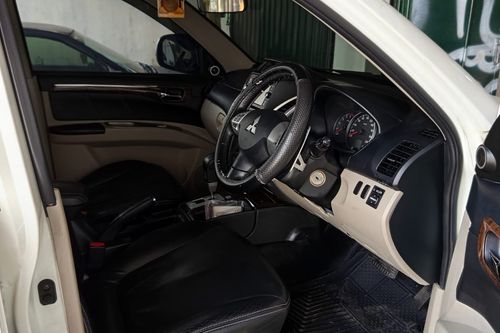 2015 Mitsubishi Pajero Sport Dakar AT 4x2 bekas