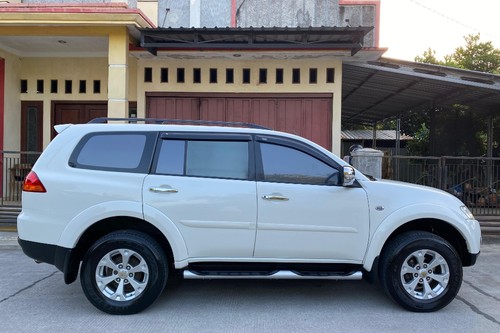 2012 Mitsubishi Pajero Sport Exceed 4x2 tua
