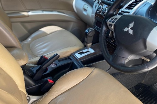 Dijual 2012 Mitsubishi Pajero Sport Exceed 4x2 bekas