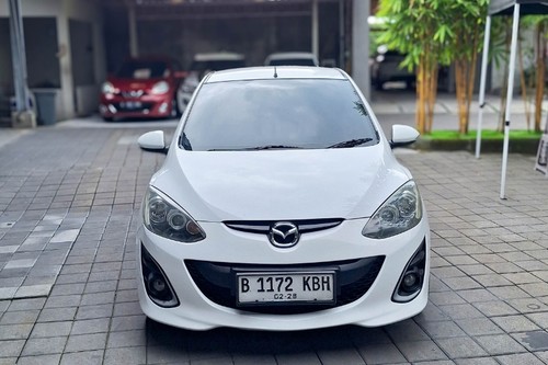 2012 Mazda 2 Sedan  R 1.5 AT bekas