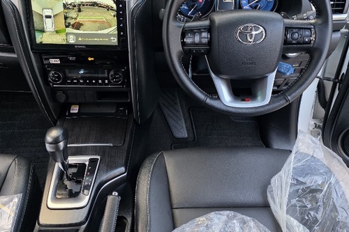 Dijual 2023 Toyota Fortuner 2.8 VRZ 4x2 AT bekas