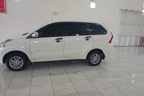 Dijual 2013 Daihatsu Xenia 1.3 R MT bekas