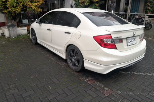 Beli mobil bekas