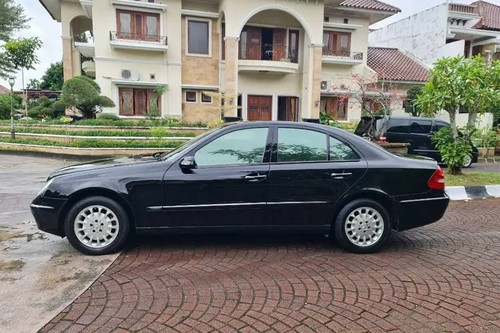 Dijual 2008 Mercedes Benz E-Class E 280 W211 AT bekas