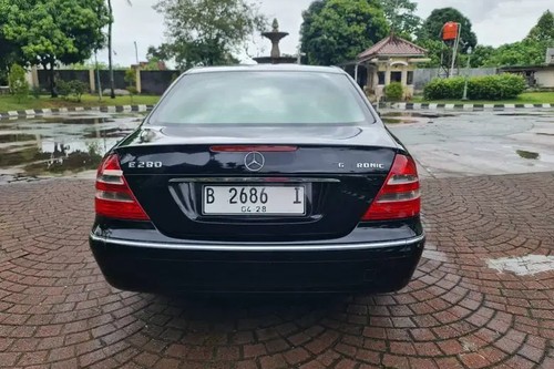 Dijual 2008 Mercedes Benz E-Class E 280 W211 AT bekas