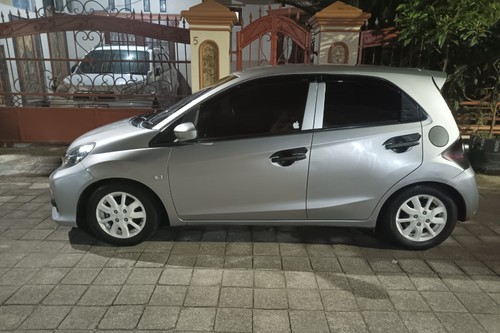 Dijual 2016 Honda Brio Satya E M/T bekas
