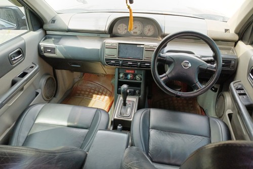 2006 Nissan X Trail 2.5L 4AT 4x2 bekas