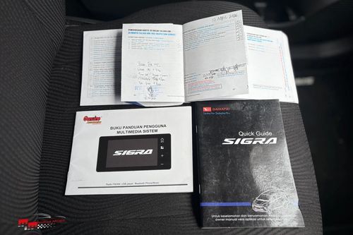 Dijual 2023 Daihatsu Sigra 1.2 R AT bekas