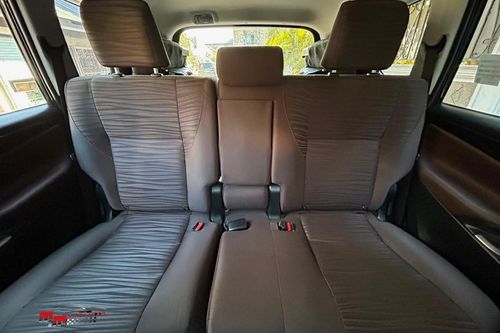 2021 Toyota Kijang Innova REBORN 2.0 V AT tua