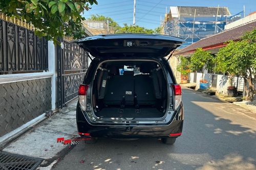 2021 Toyota Kijang Innova REBORN 2.0 V AT tua
