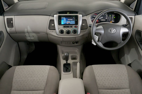 2015 Toyota Innova G Bensin 2.0L AT