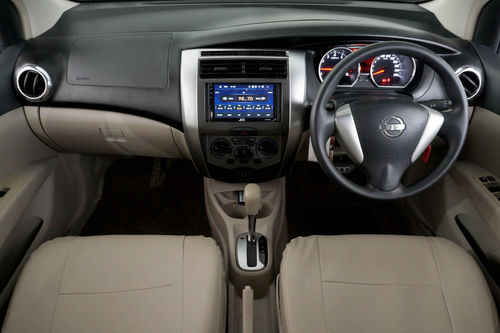 2013 Nissan Grand Livina  1.5 SV AT
