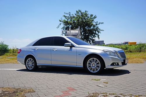 Second hand 2010 Mercedes Benz E-Class E 250 CGI ELEGANCE 